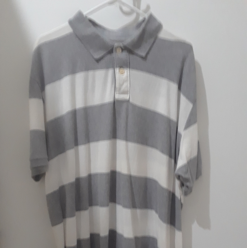 Old navy 3 button short sleeve shirt polo